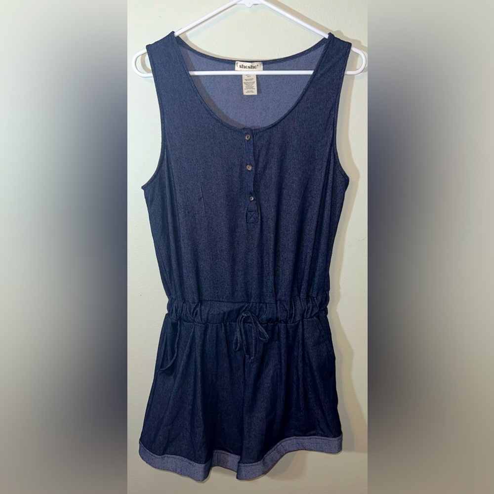 ShoSho Blue Denim Sleeveless Button Up Romper With Waist Tie & Pockets! Size L.
